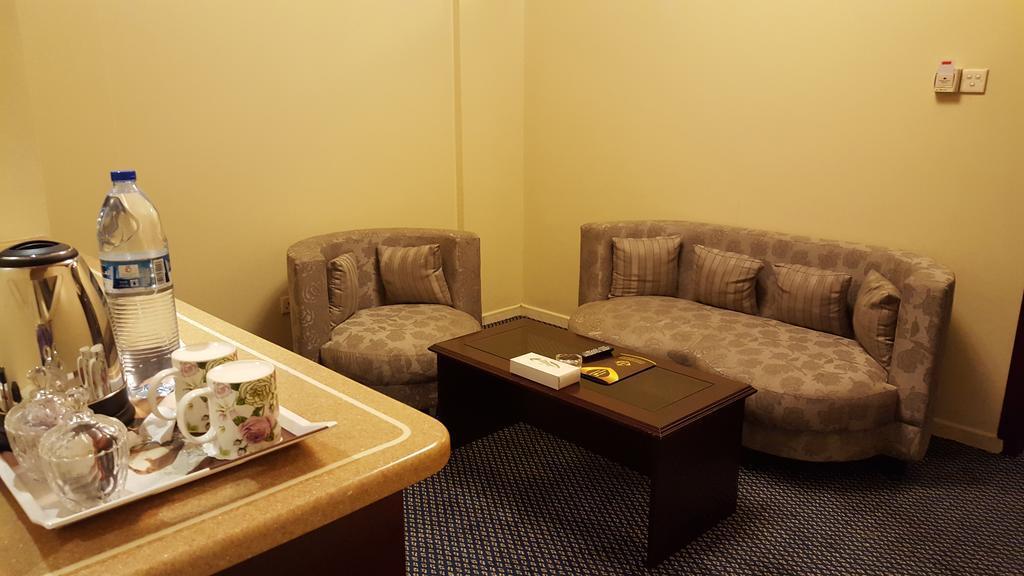 Al Bustan Hotel Sharjah Buitenkant foto