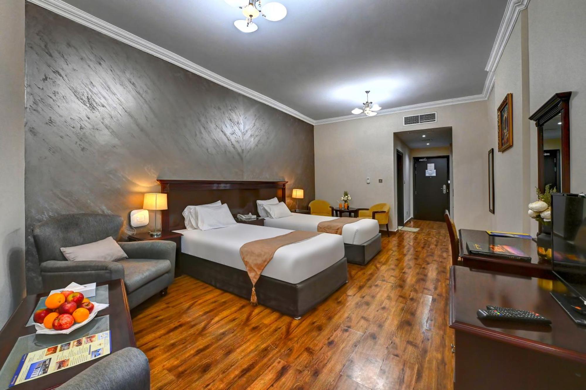 Al Bustan Hotel Sharjah Buitenkant foto