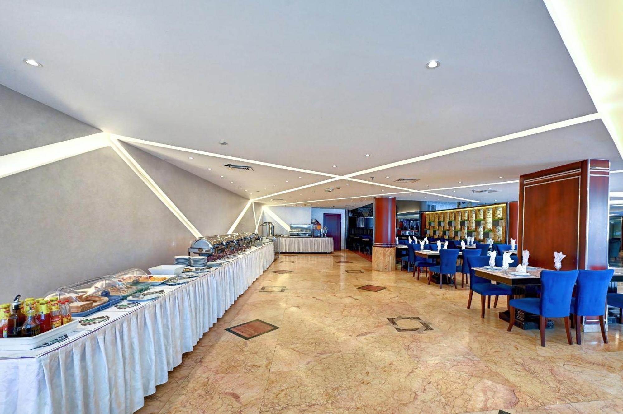 Al Bustan Hotel Sharjah Buitenkant foto